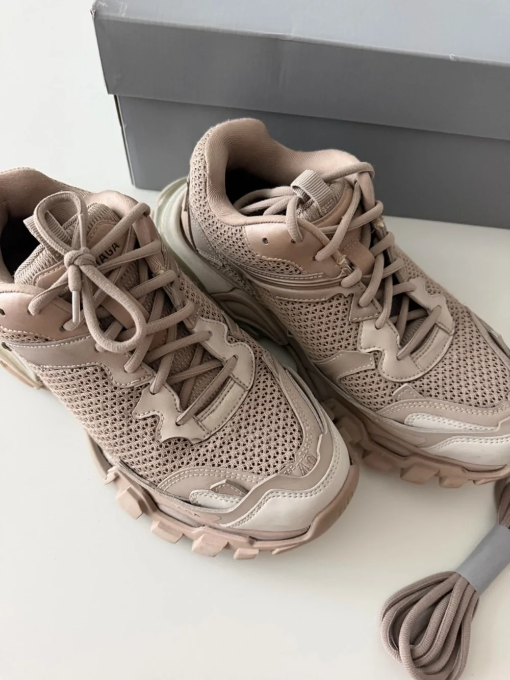 New. Balenciaga Beige/Taupe Track Trainer Sneakers - Picture 5 of 16